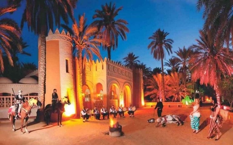 توافد أكثر من 33 ألف زائر على ولاية توزر