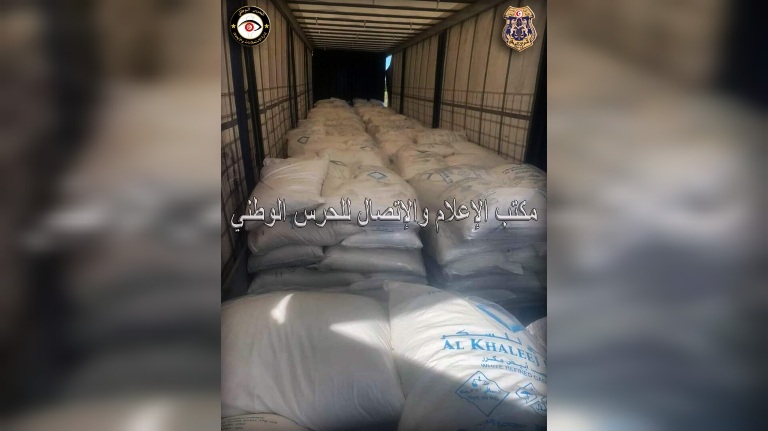 نابل: حجز شاحنة محملة بحوالي 20 طن من مادة السكر تابعة لمصنع حليب بصدد نقلها إلى مصنع للعصير بمنزل تميم