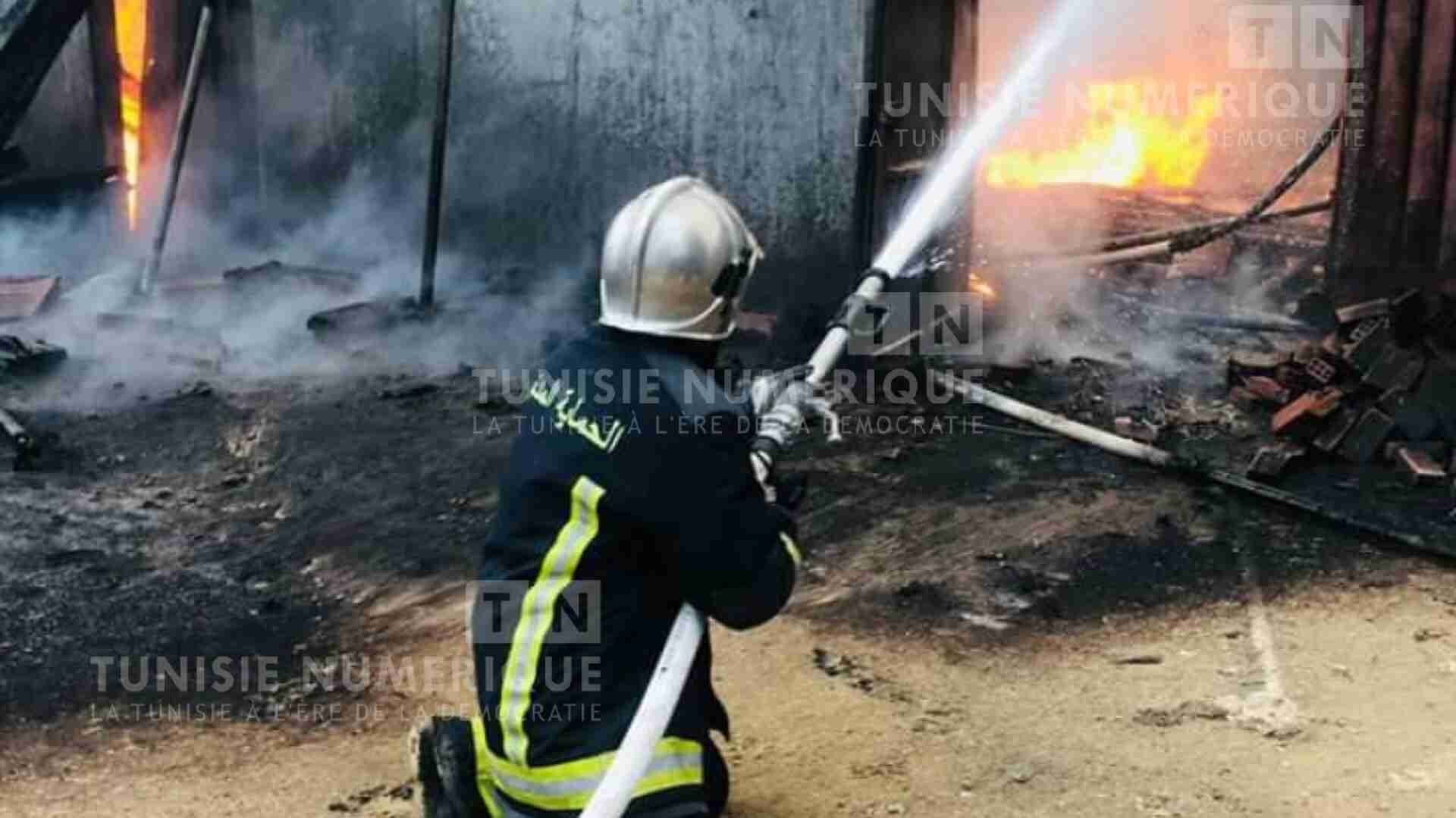 جندوبة: حريق بمستودع للبنزين المهرب (صور)