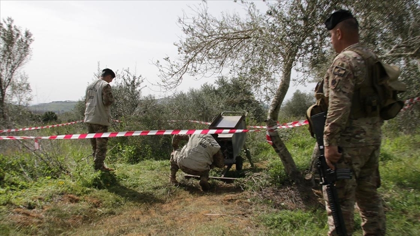 الجيش اللّبناني يدعو المواطنين إلى اتخاذ أقصى تدابير الحيطة والحذر وعدم التّوجه إلى المناطق المحاذية للحدود