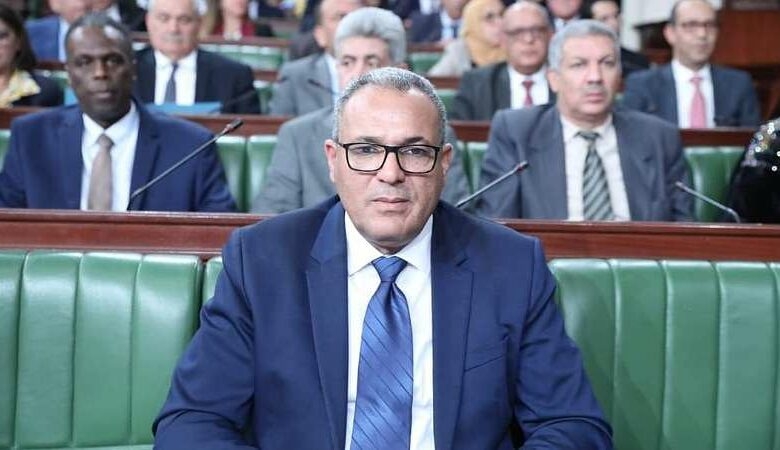 البوغديري: “الوزارة تبذل جهدا لصرف أجور المدرّسين النّواب التي تعود لسبتمبر قبل نهاية هذا الشّهر”