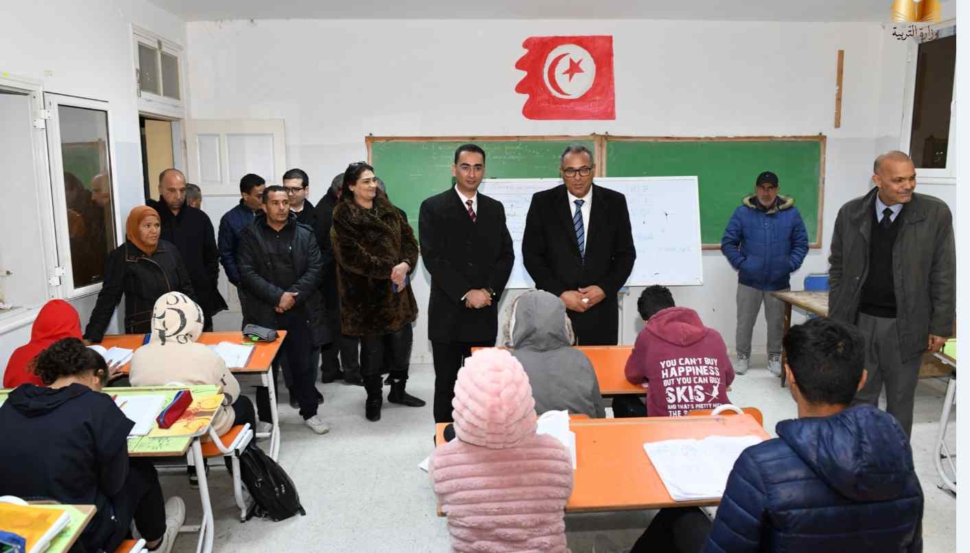 زغوان: وزير التربية يزور المدرسة الإعدادية الطاهر الحداد بالزريبة