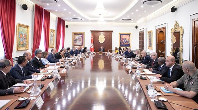 رئيس الحكومة يشرف على مجلس وزاري
