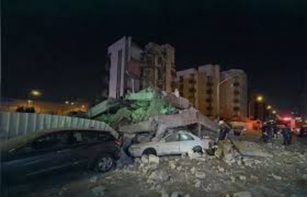 الكويت: انهيار مبنى سكني يتكون من 6 طوابق