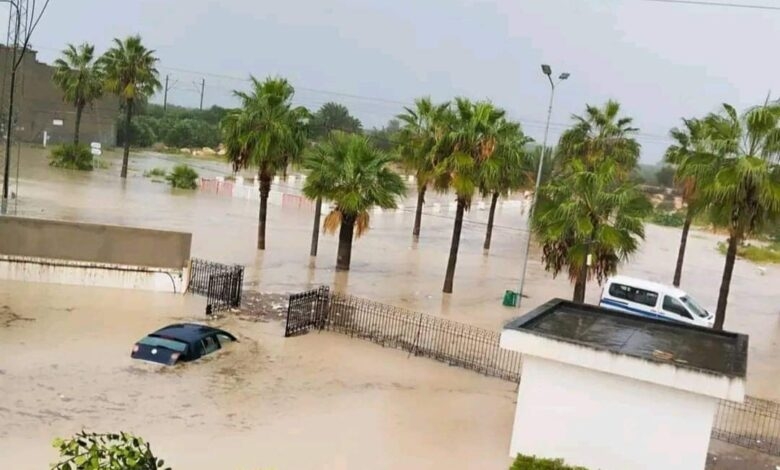 المنستير: تدخّل الحماية المدنية لرفع سيارة انقلبت بصيادة بسبب الفيضانات