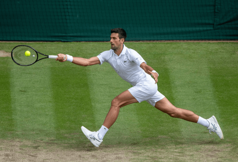 Wimbledon: Novak Djokovic au troisième tour