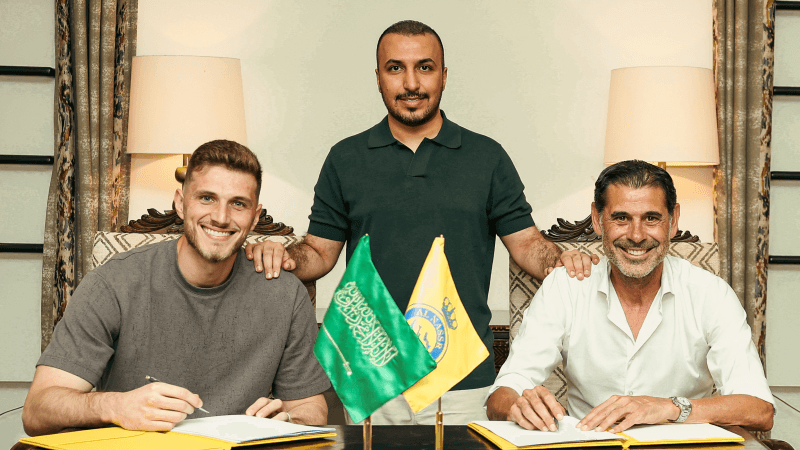 النصر السعودي يتعاقد مع حارس منتخب البرازيل