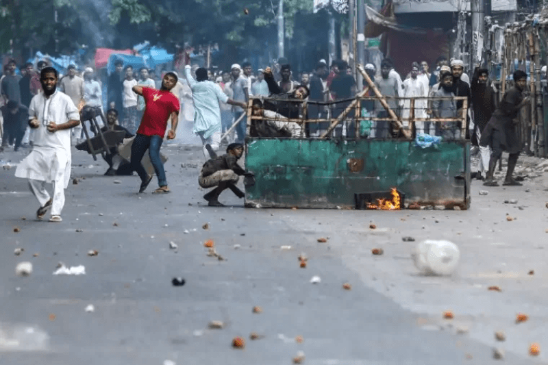 Bangladesh: Couvre-feu...les manifestations sanglantes continuent