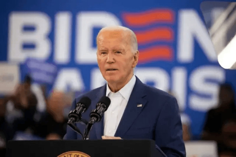 États-Unis: Joe Biden renonce...