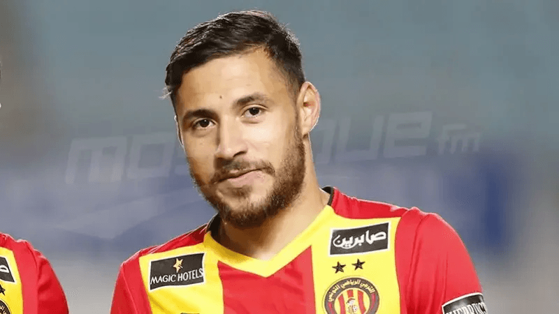 Le public de la Mouloudia ďAlger prive l'EST de Youcef Blaili ?