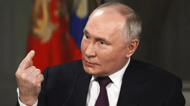 Vladimir Poutine entame une visite d'État en Azerbaïdjan