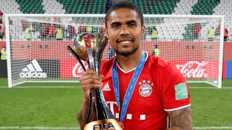 Le Brésilien Douglas Costa signe au Sydney FC