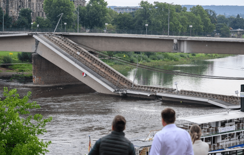 Allemagne: Effondrement d'un pont à Dresde