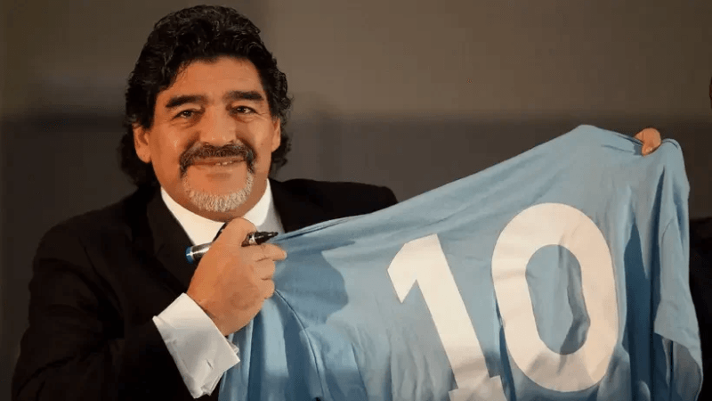 Mort de Maradona: Le procès de l'équipe médicale encore reporté