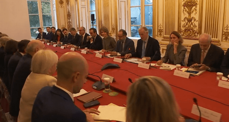 France: Première réunion du nouveau gouvernement à Matignon