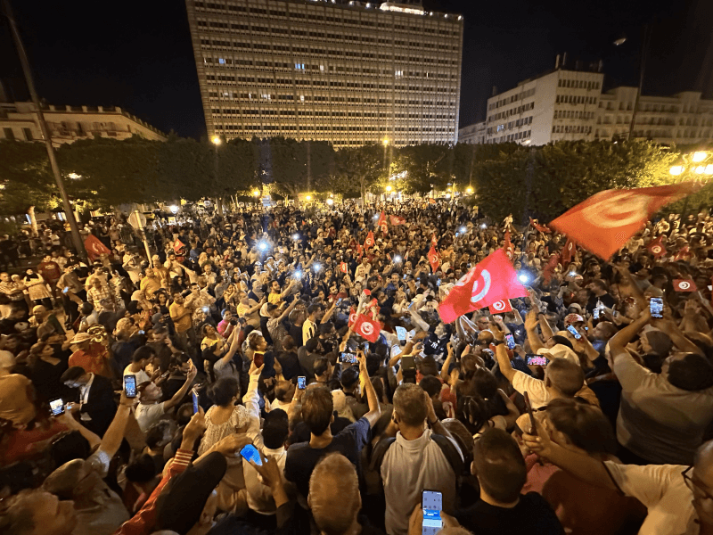 Les partisans de Saied en liesse, après les résultats préliminaires