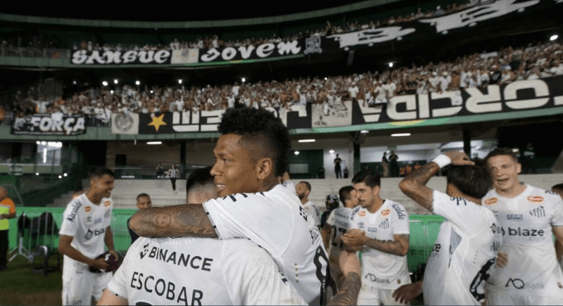 Brésil: Santos, l'ancien club de Neymar, retrouve la première division