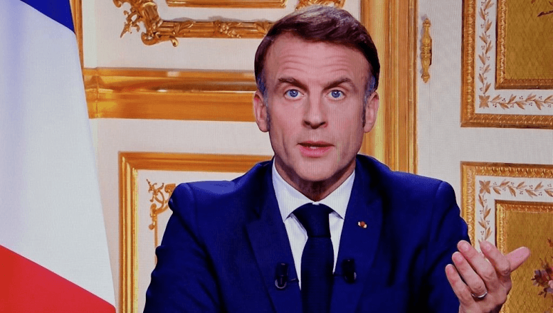 France - Budget : Macron annonce un projet de "loi spéciale"