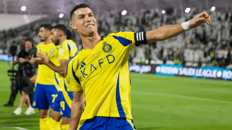 رونالدو يستمر مع النصر: 550 ألف أورو يوميا.. وهذه تفاصيل العقد الخيالي