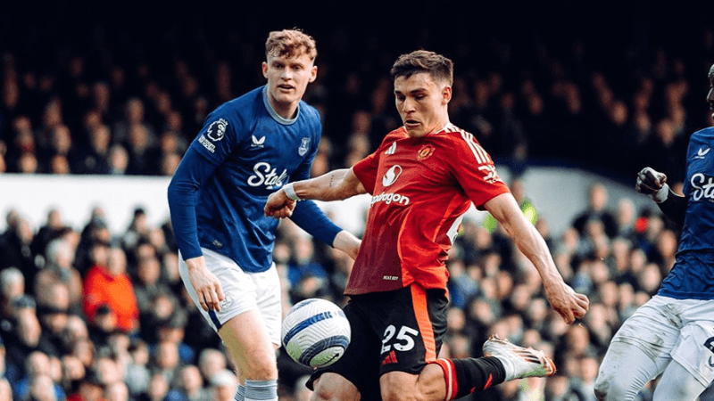 Premier League: Manchester Utd revient de loin face à Everton