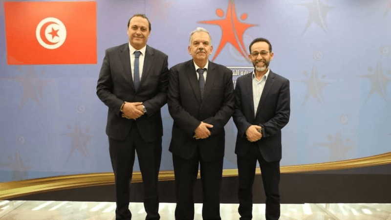 وزير الرياضة يستقبل رئيسي النادي الإفريقي والنادي البنزرتي