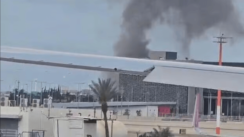 صاروخ يمني يُصيب محيط مطار بن غوريون ويُرسل الملايين إلى الملاجئ