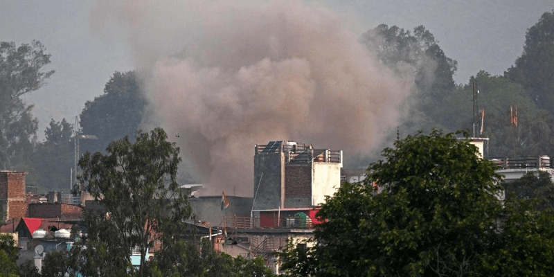 Inde-Pakistan: La guerre monte encore d'un cran... Jammu frappé