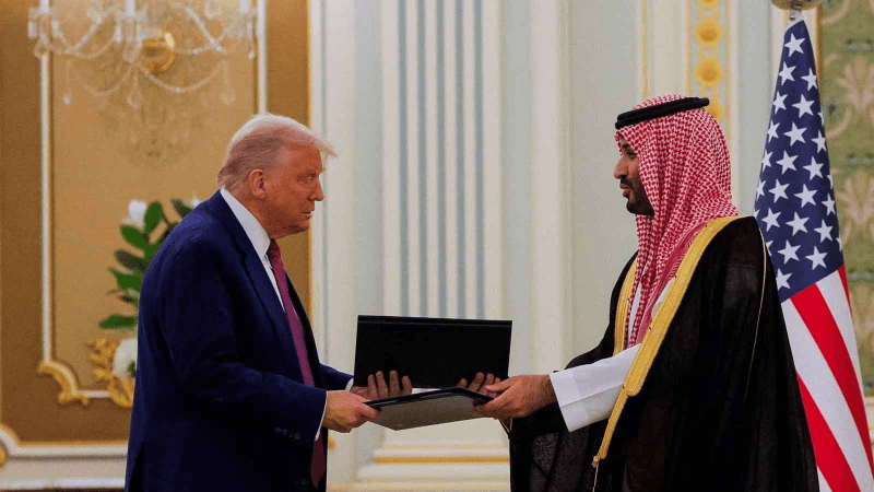 ترامب وولي العهد السعودي يُوقّعان اتفاقية شراكة اقتصادية استراتيجية