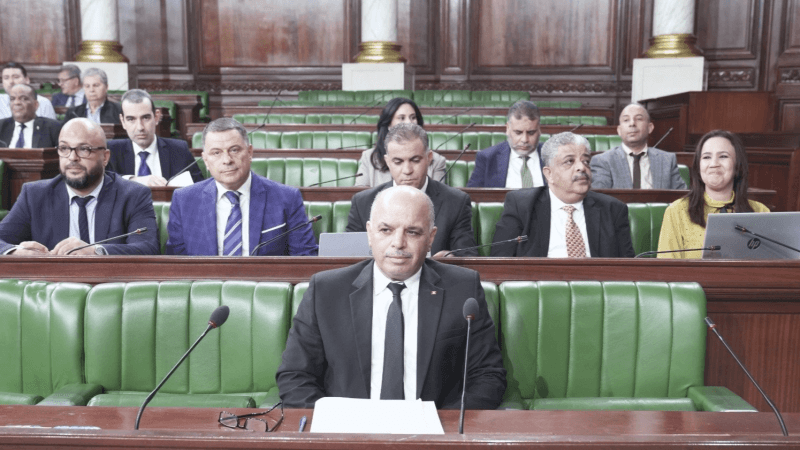 وزير النقل: تخريب مؤسسات النقل بدأ منذ التسعينات وتواصل بعد الثورة