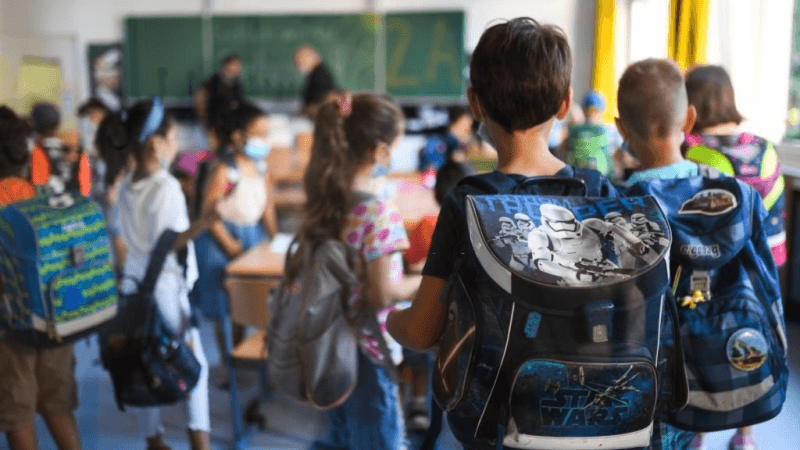 تفاصيل طاقة استيعاب المدارس الإعدادية والمعاهد النموذجية 2025-2026