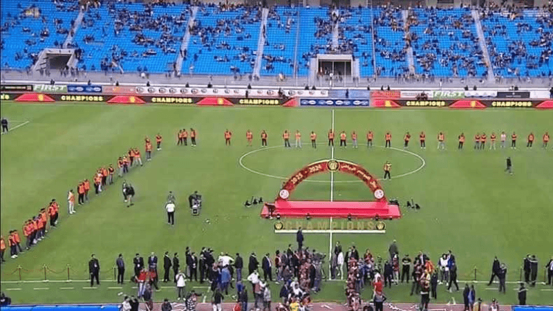 Les Sang et Or soulèvent leur 34ème trophée !
