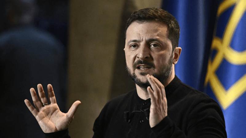 زيلينسكي: وقف إطلاق نار غير مشروط أهم أولويات المحادثات مع روسيا