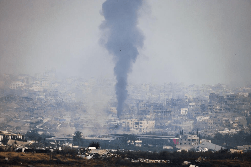 Netanyahou bombarde Gaza et pose ses conditions pour un accord