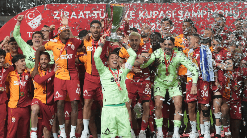 Foot: Galatasaray, champion de Turquie