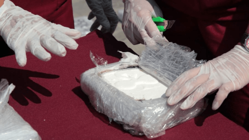 Vingt et un  ans de prison pour trois étrangers pour trafic de cocaïne