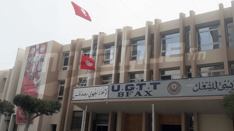 اتّحاد الشغل بصفاقس يُدين الاعتداء على نقابي ويُطالب بالمحاسبة