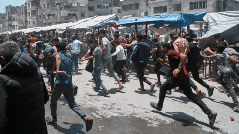 غزة: الإحتلال يطلق النار على مركز مساعدات ويوقع شهداء ومصابين