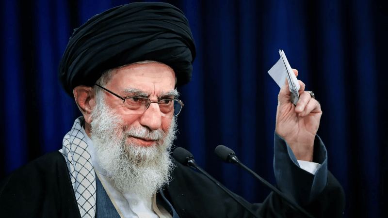 خامنئي: طهران لن تتخلى عن تخصيب اليورانيوم