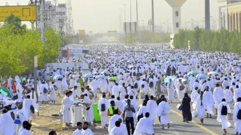 'مشعر منى' يواصل استقبال الحجاج لقضاء يوم التروية