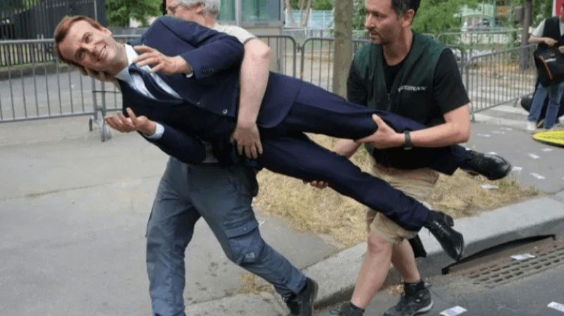 Statue de Macron volée : deux militants de Greenpeace déférés