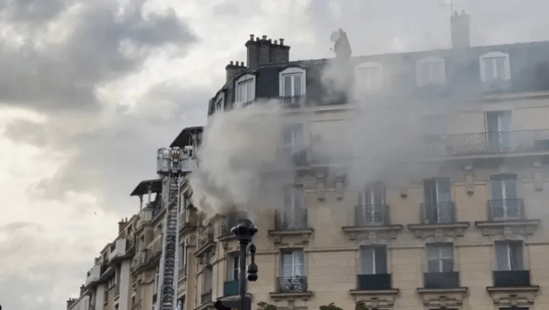 Paris : Un incendie se déclare dans un immeuble du 15e arrondissement