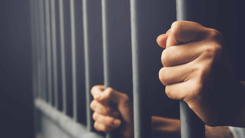 السجن بقية العمر لمتّهم بقتل شاب أمام ملهى ليلي في قمرت