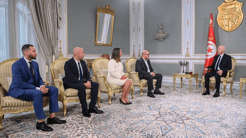 رئيس الجمهورية: تونس لا تقبل إلاّ بما يحفظ كرامتها وكرامة شعبها