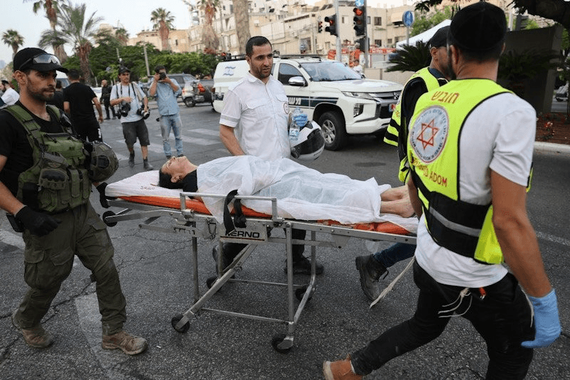Les missiles iraniens font au moins 13 morts israéliens