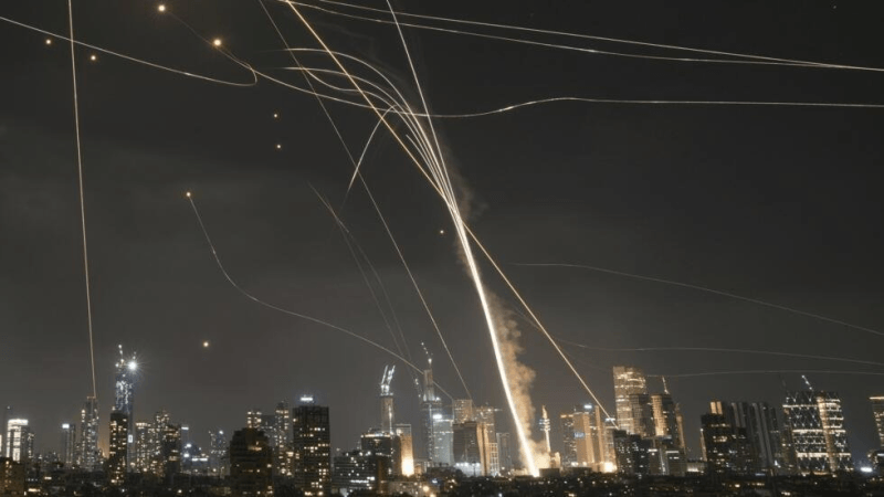Les habitants de Tel-Aviv appelés à gagner les abris