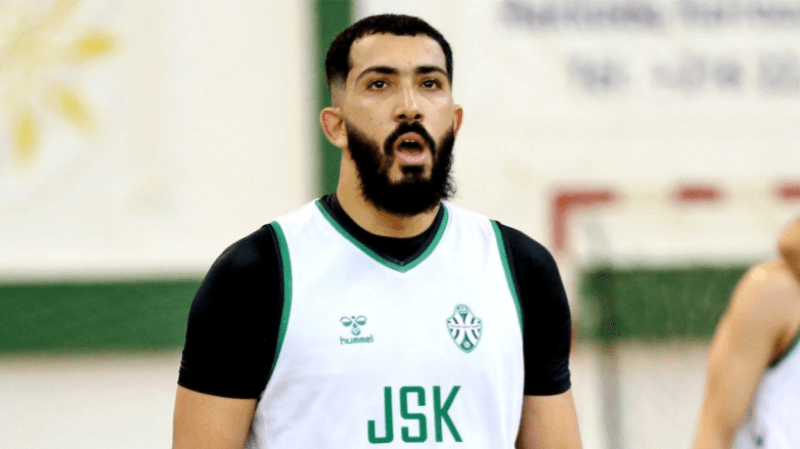 النادي الإفريقي يعلن تعاقده مع لاعب كرة السلة أسامة المرناوي