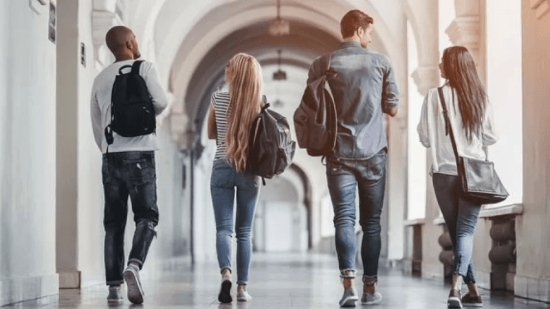 معرض جامعي للناجحين في البكالوريا في صفاقس