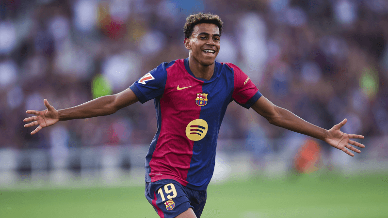 برشلونة يستعد لتسليم لامين يامال رقم 10 بعد رحيل فاتي