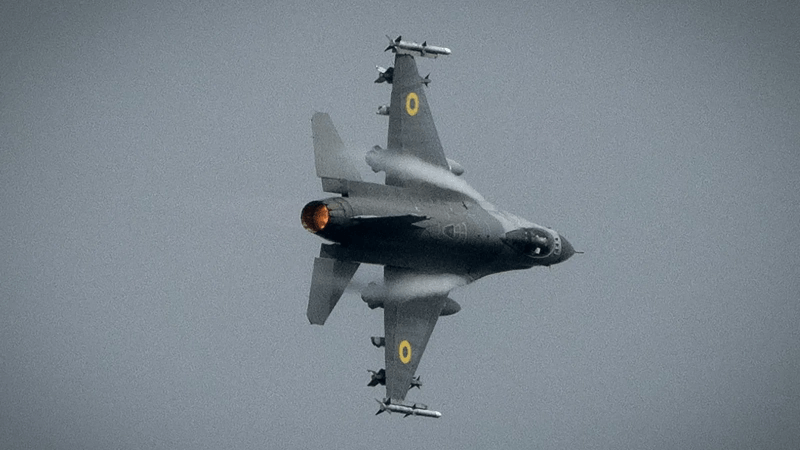 Ukraine : troisième F-16 abattu lors d'une attaque russe massive