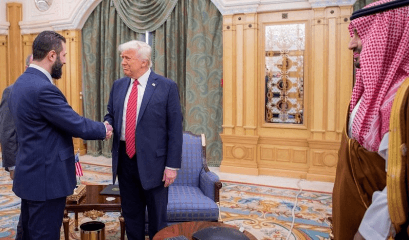 ترامب يُوقع اليوم أمرا لتخفيف العقوبات على سوريا